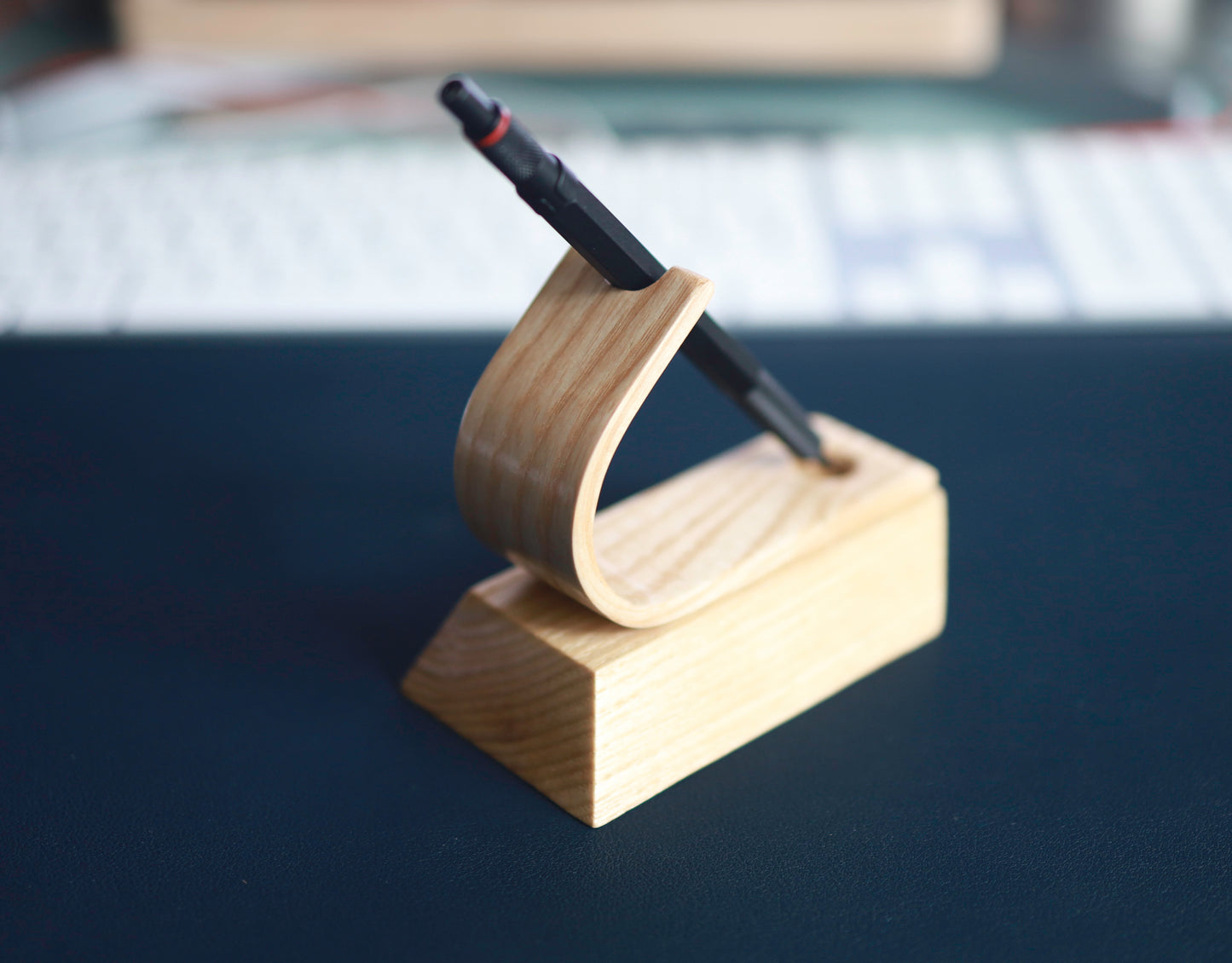 Suisse | Présentoir porte-stylo de luxe - Cendre