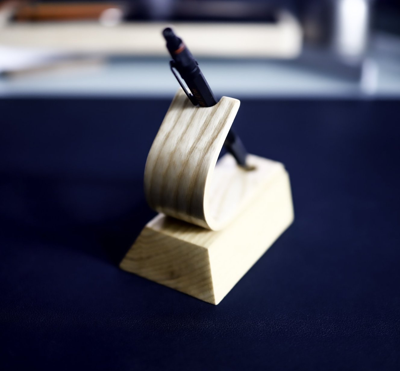 Suisse | Présentoir porte-stylo de luxe - Cendre