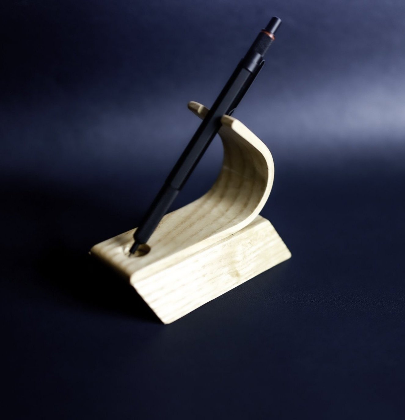 Suisse | Présentoir porte-stylo de luxe - Cendre