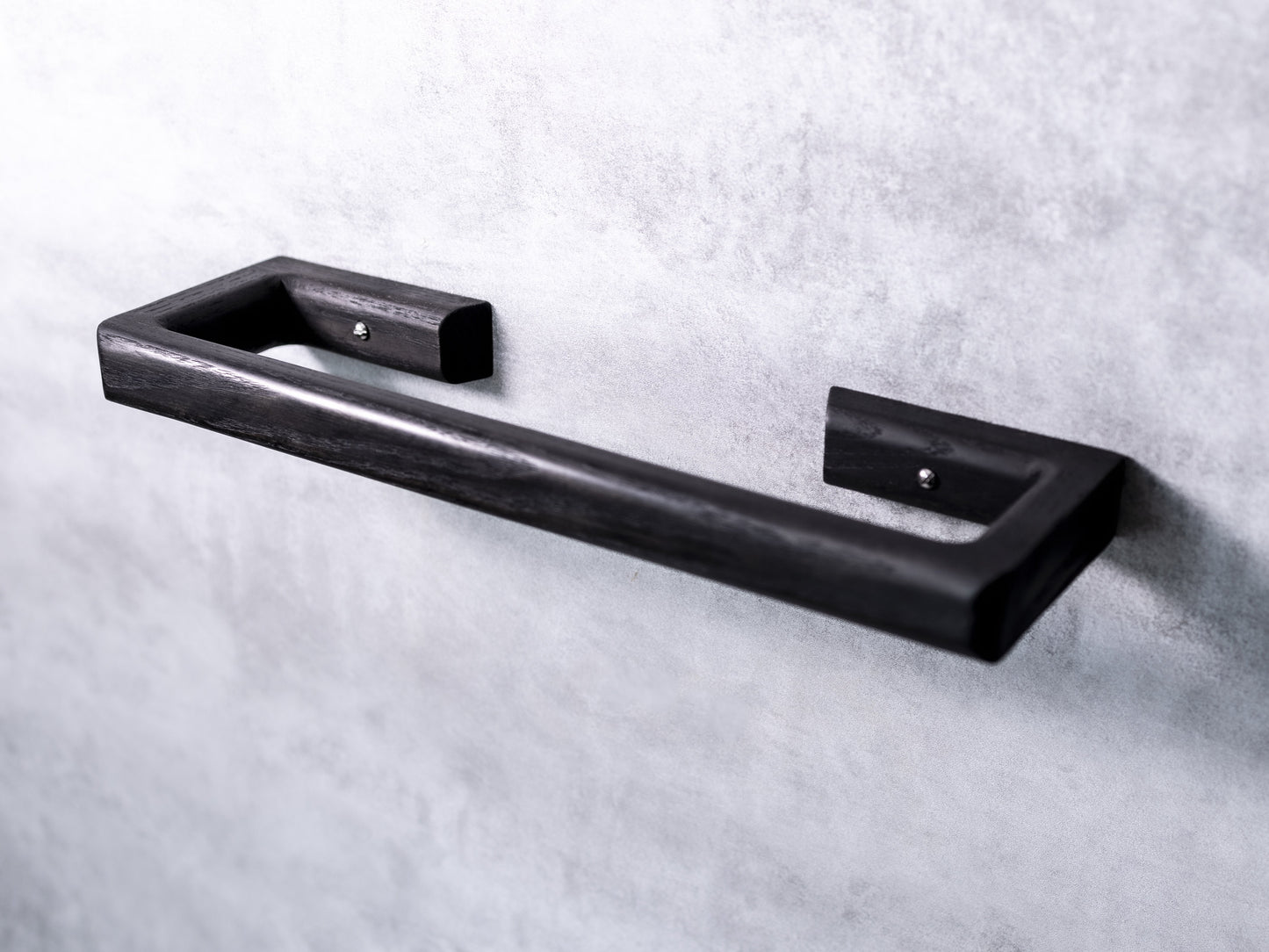 Noir Intense | Porte-serviettes en frêne | Collection de meubles de salle de bain