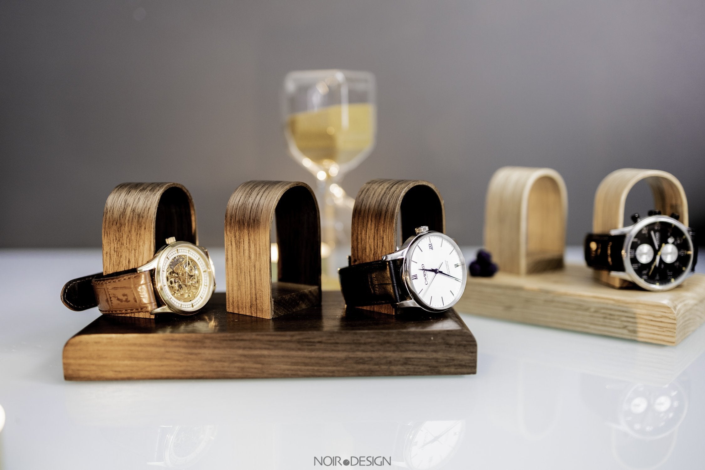 Luxury Oak Triple Watch Stand Holder - Watch Display - NOIR.DESIGN