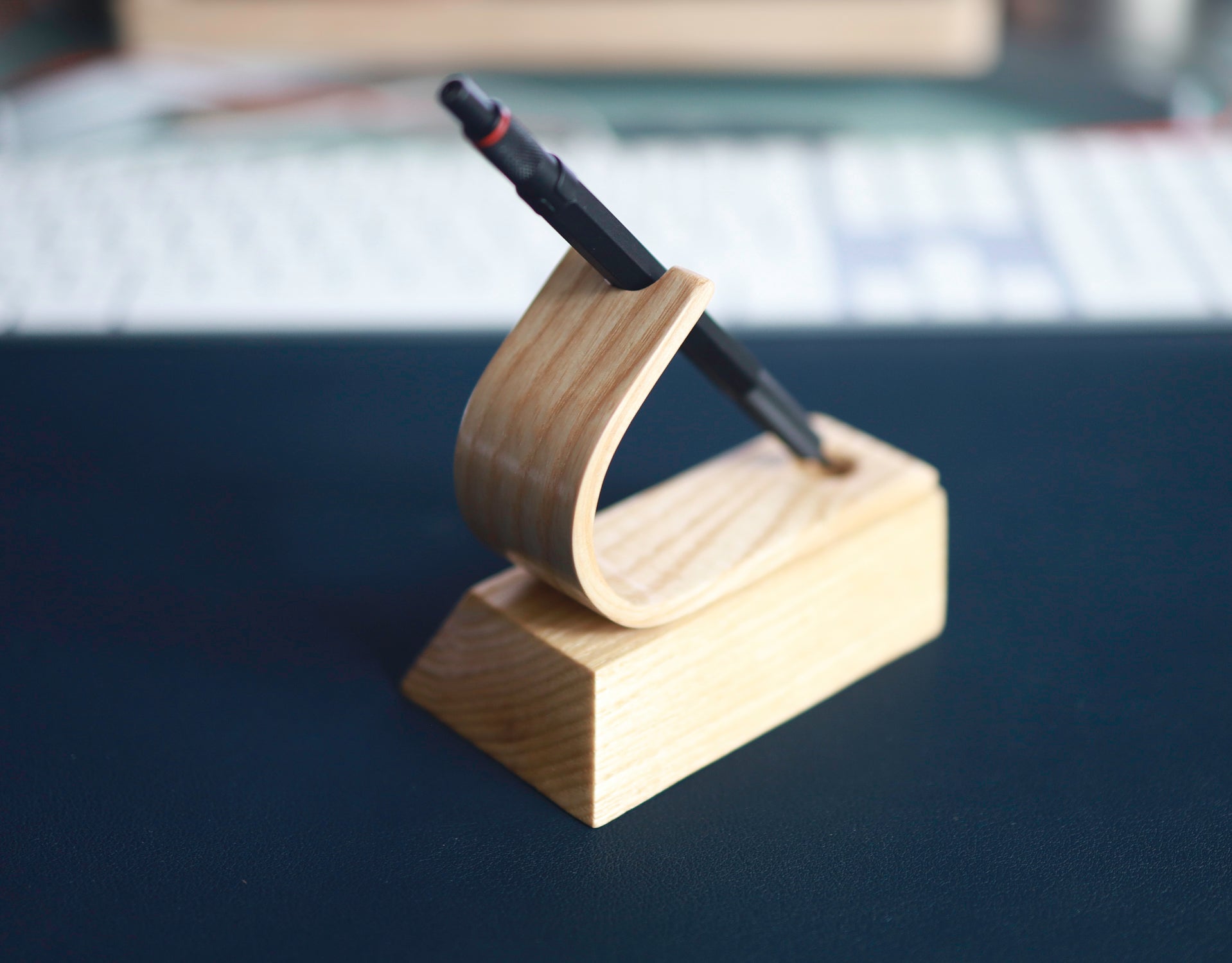 Suisse | Présentoir porte-stylo de luxe - Cendre 